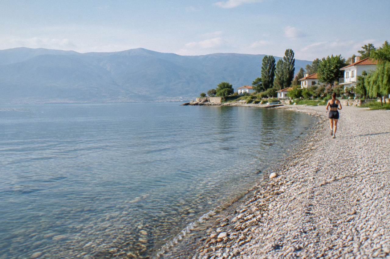 Quiet shore with a small hotel on Lake Ohrid